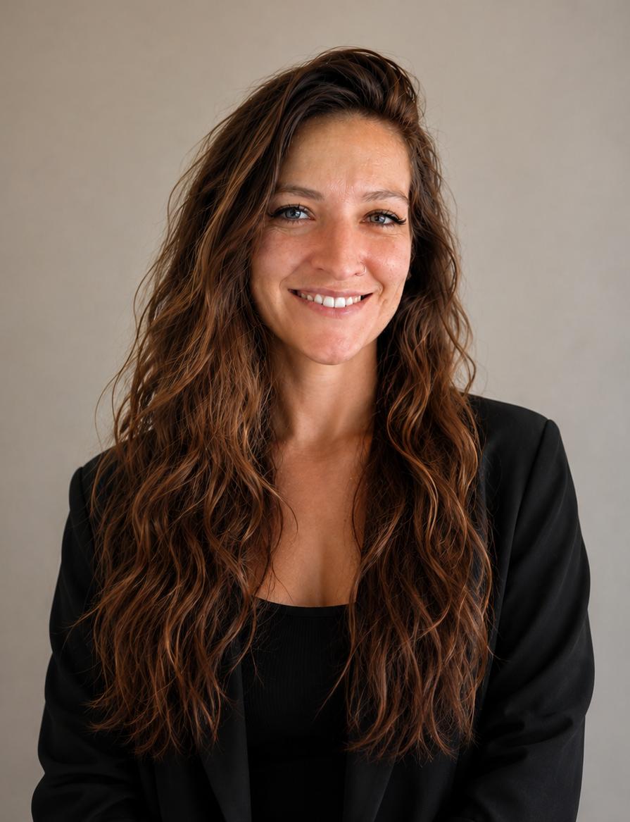 Portret van Dorien Geudens, administratief medewerker frontoffice studies & uitgiftes bij Life Experts