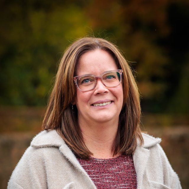 Portret van Inge Kauwenberghs, administratief medewerker frontoffice studies & uitgiftes bij Life Experts